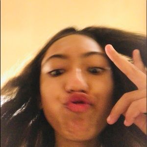 Meet your Posher, Lizmar